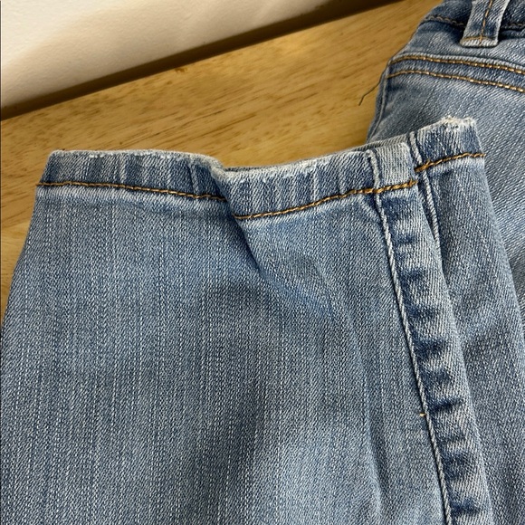 Torrid Light Wash Jeggings - Picture 8 of 10